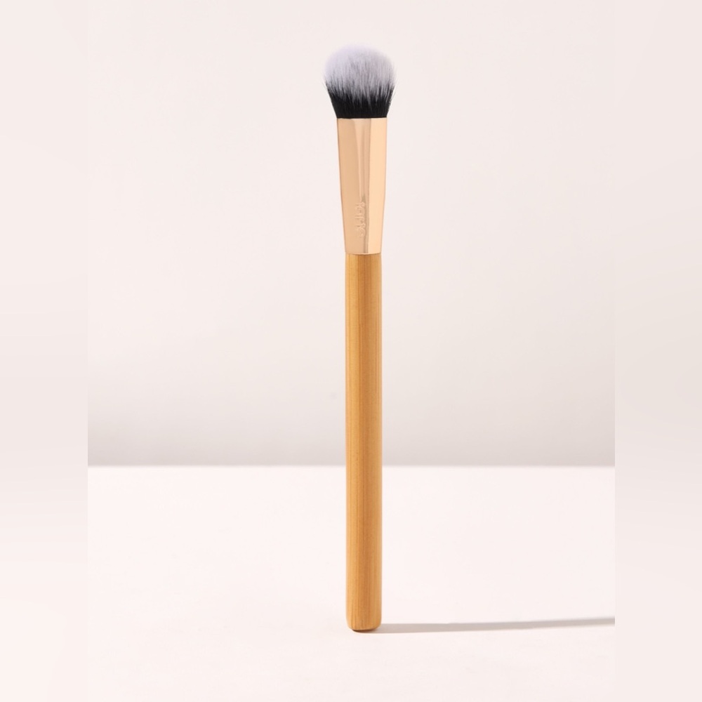 Tarte Concealer Paw Brush Angled Makeup Brush Vegan NWT Precision Tool